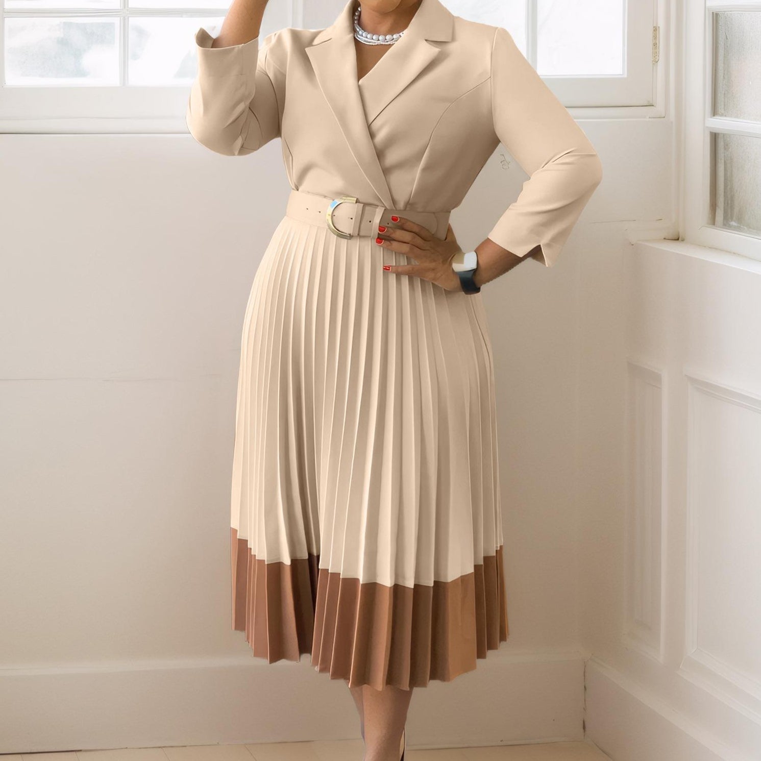 Women's Elegant Pleated Dress with Lapel Collar