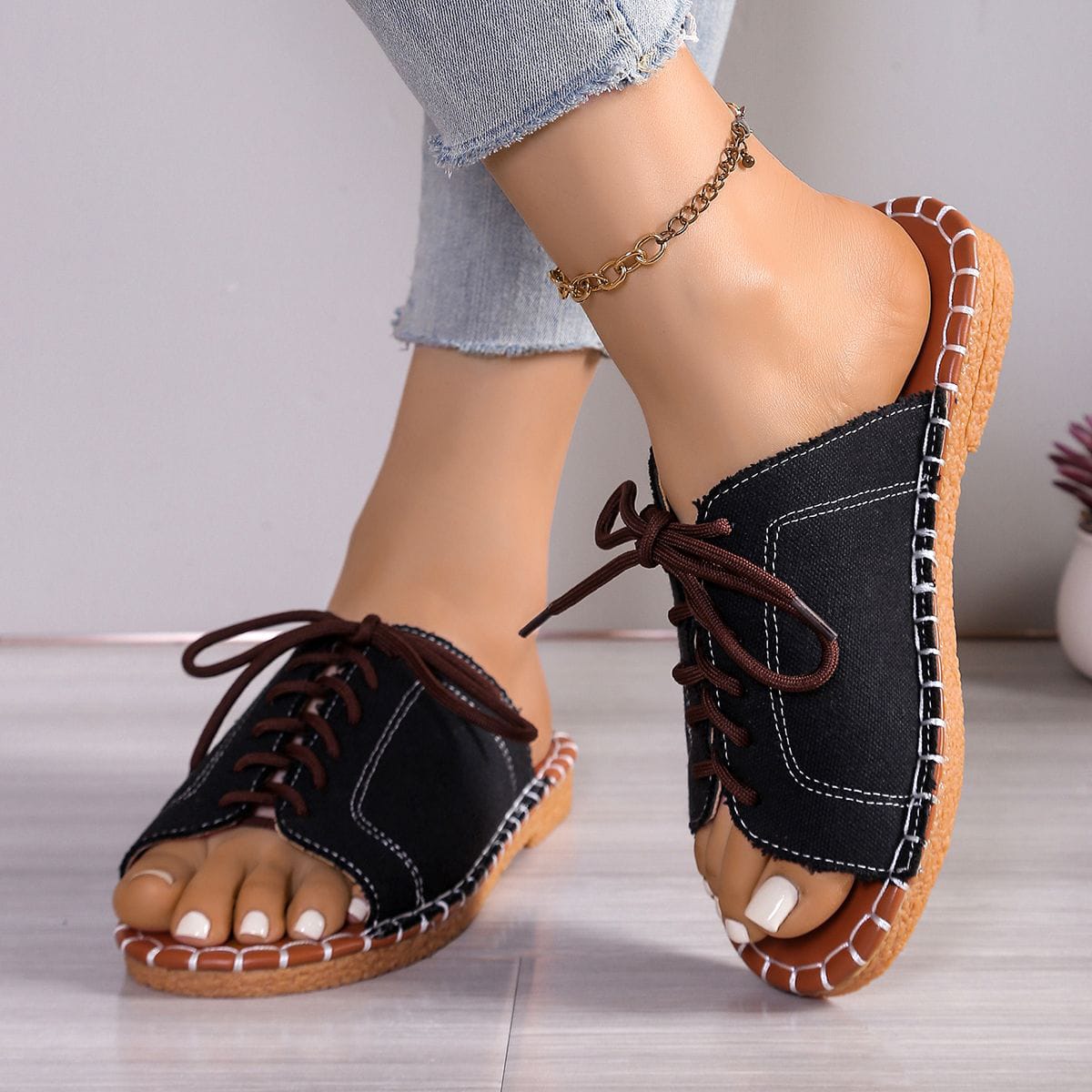Women's Lace-up Sandals